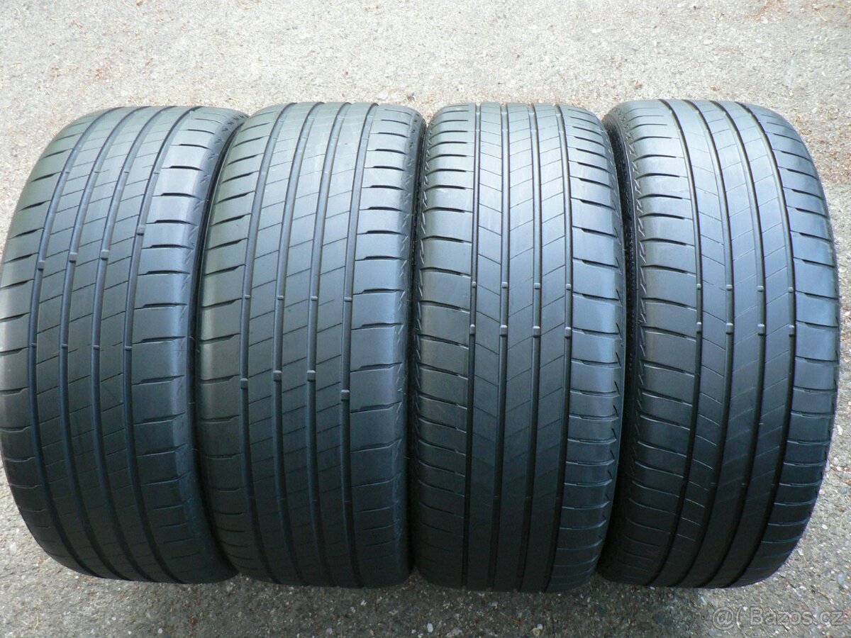 225 40 19 letní pneu R19 Bridgestone 225/40/19
