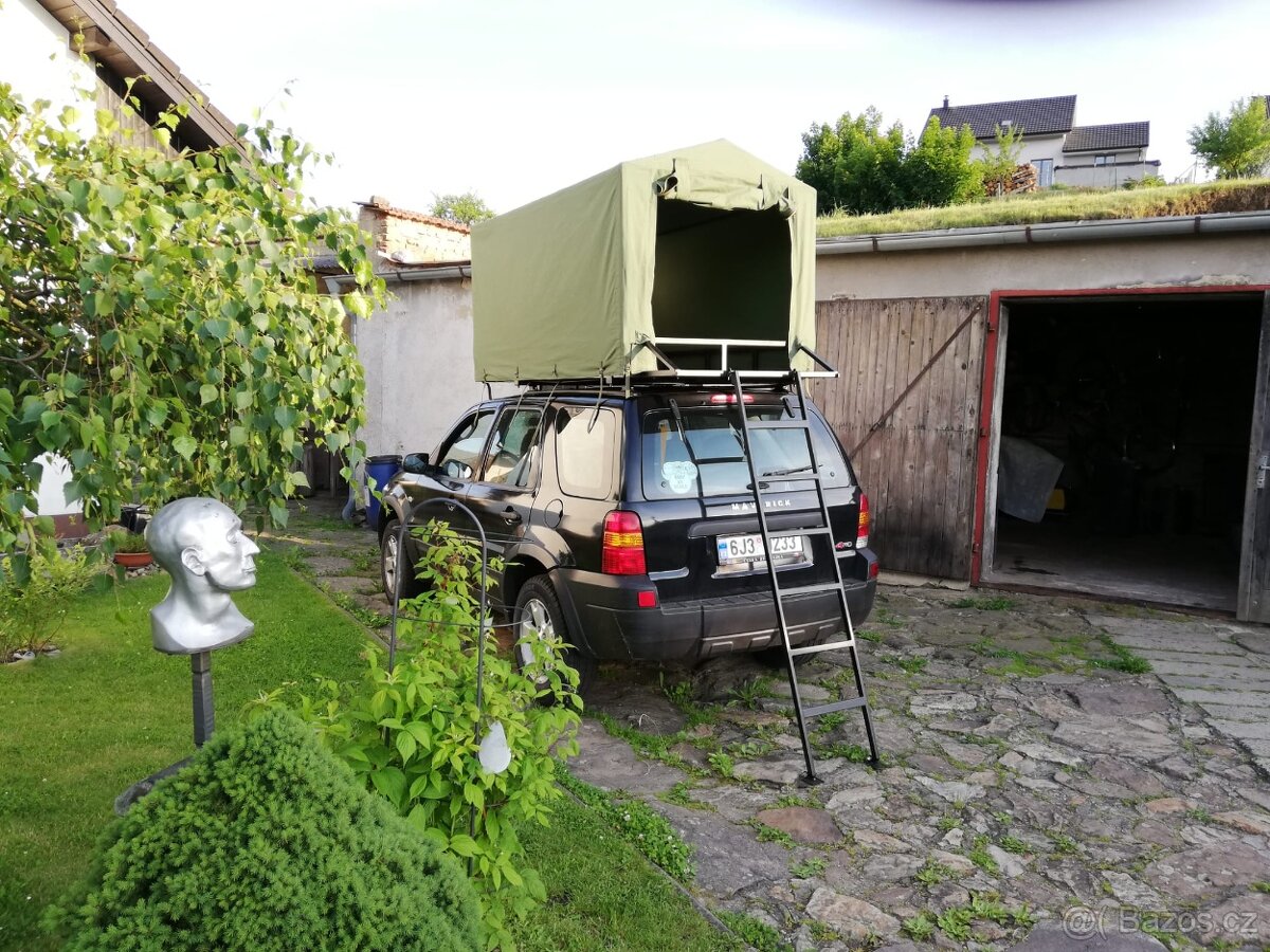 Zahrádka na automobil