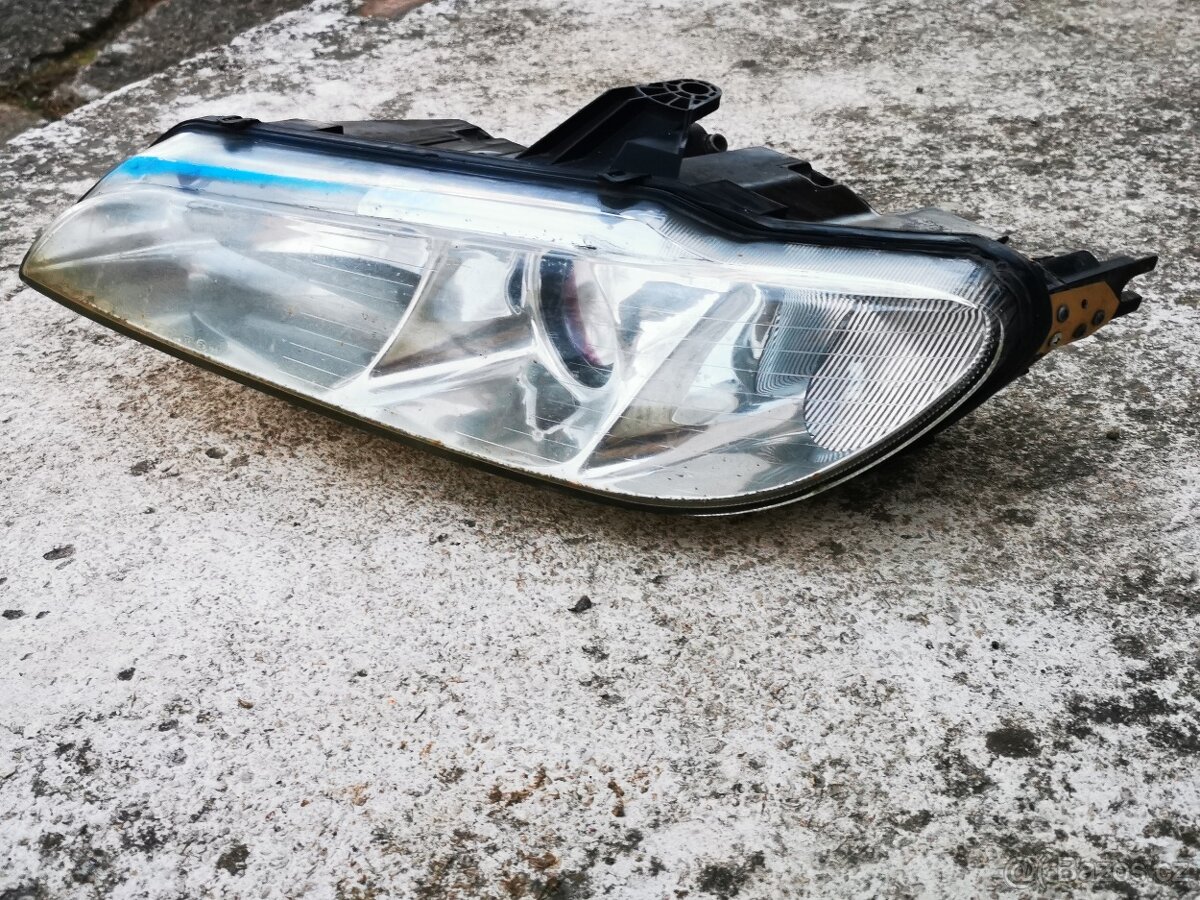 leve predni svetlo peugeot 406 coupe