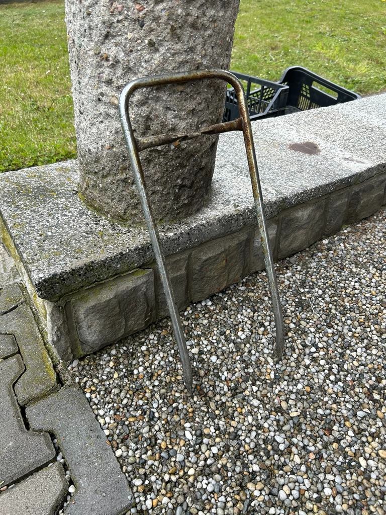 Babetta 210 - zadní stojan