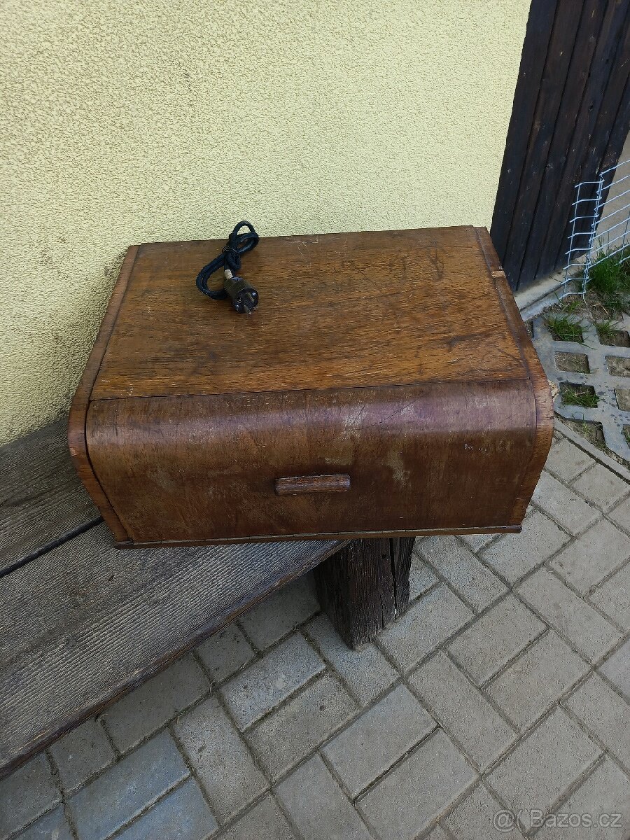 GRAMOFON - CHLEBNÍK ROK 1948