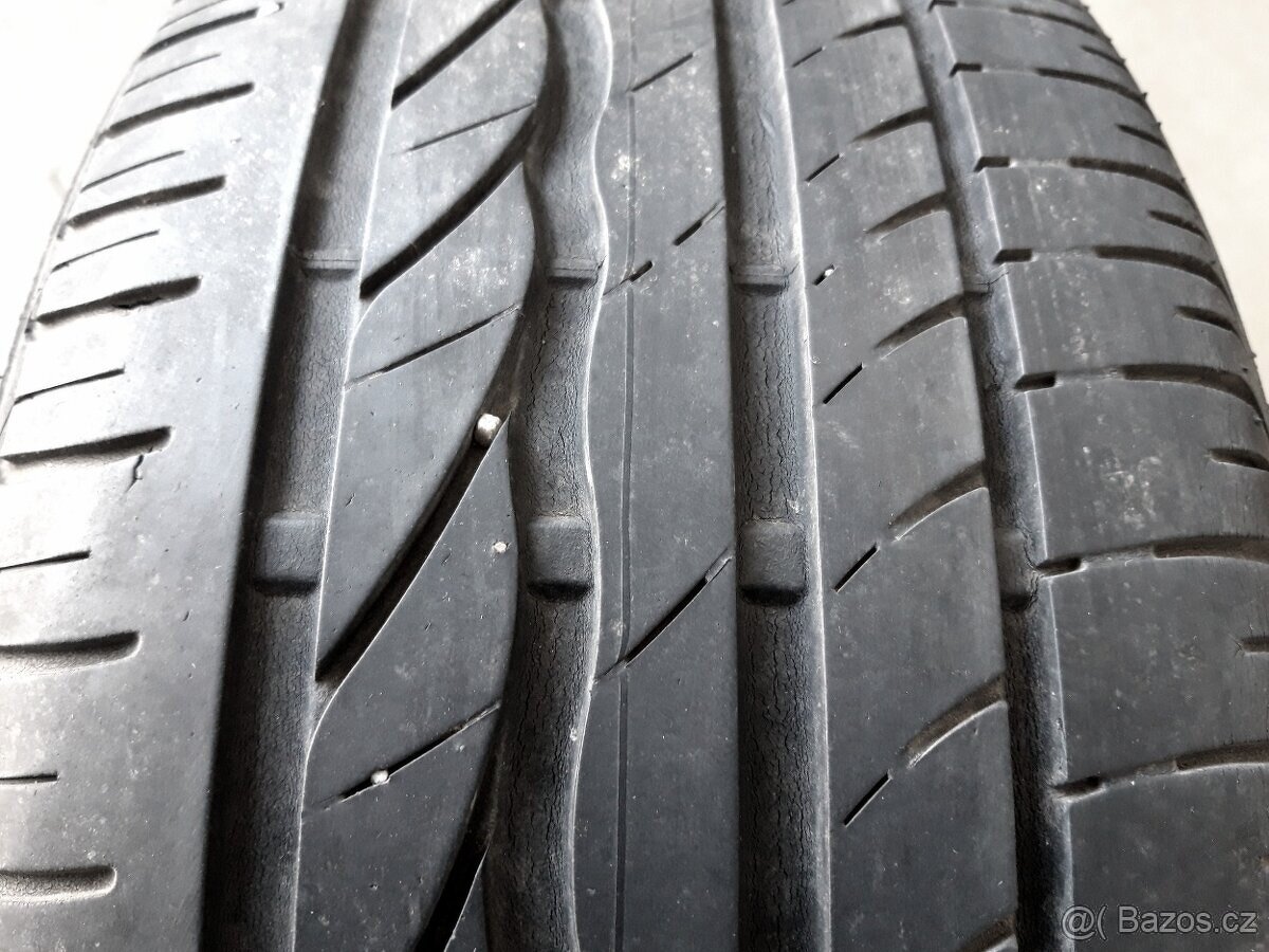 2ks letních pneu 215/45 R16 Bridgestone