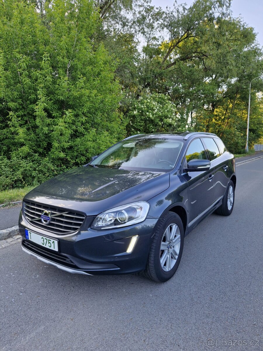 Volvo XC60 2.4 140 Kw - 4x4 / 2015 /