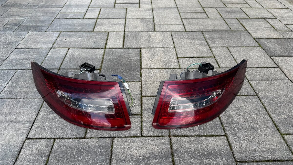 zadní světla Porsche 911, model 997