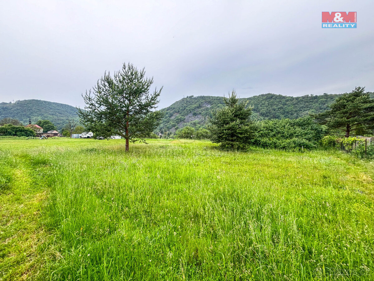 Pronájem pozemku, 1345 m², Církvice