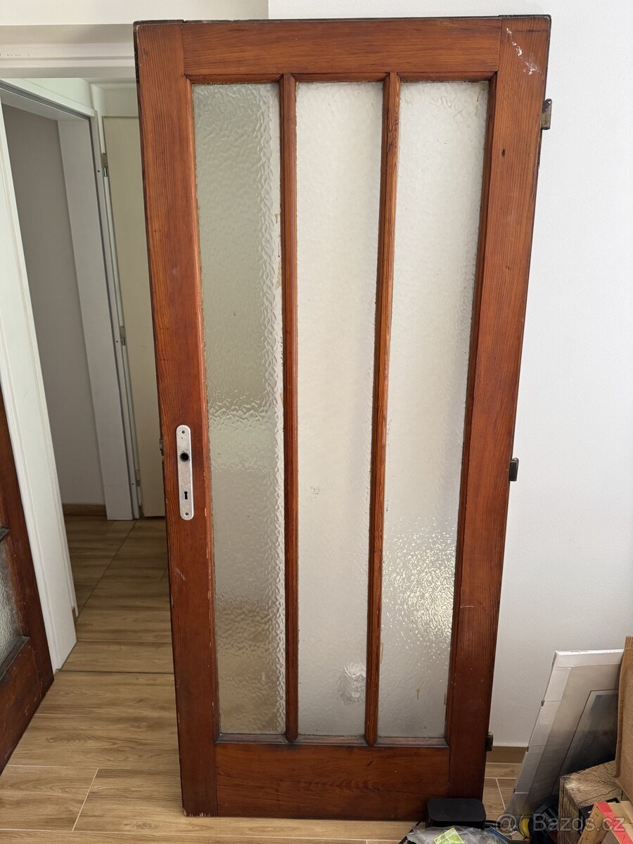Dřevěné interiérové dveře 80L