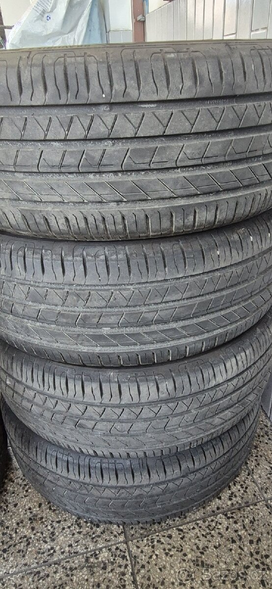 205/50 R 17 Bravuris 6