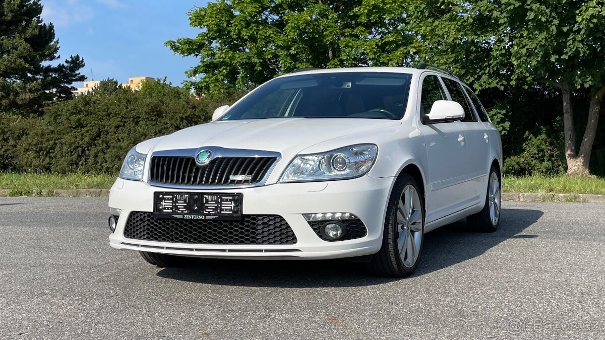 ŠKODA OCTAVIA 2.0TDi RS 125kW DSG 1.MAJITEL
