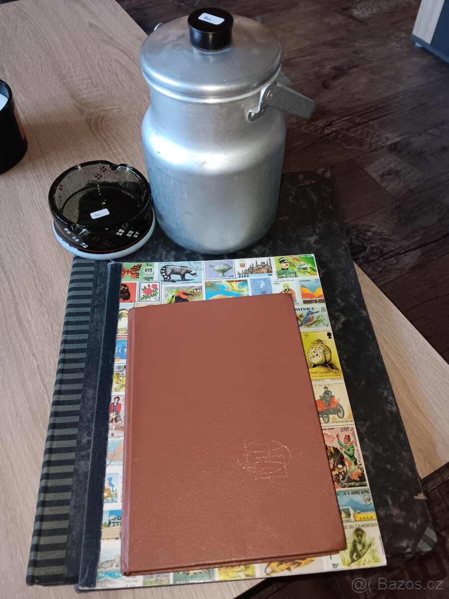 Poštovní známky , albumy , věci