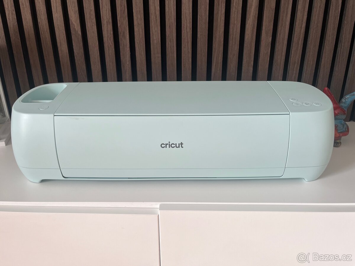 Cricut Explore air 3 řezací plotr