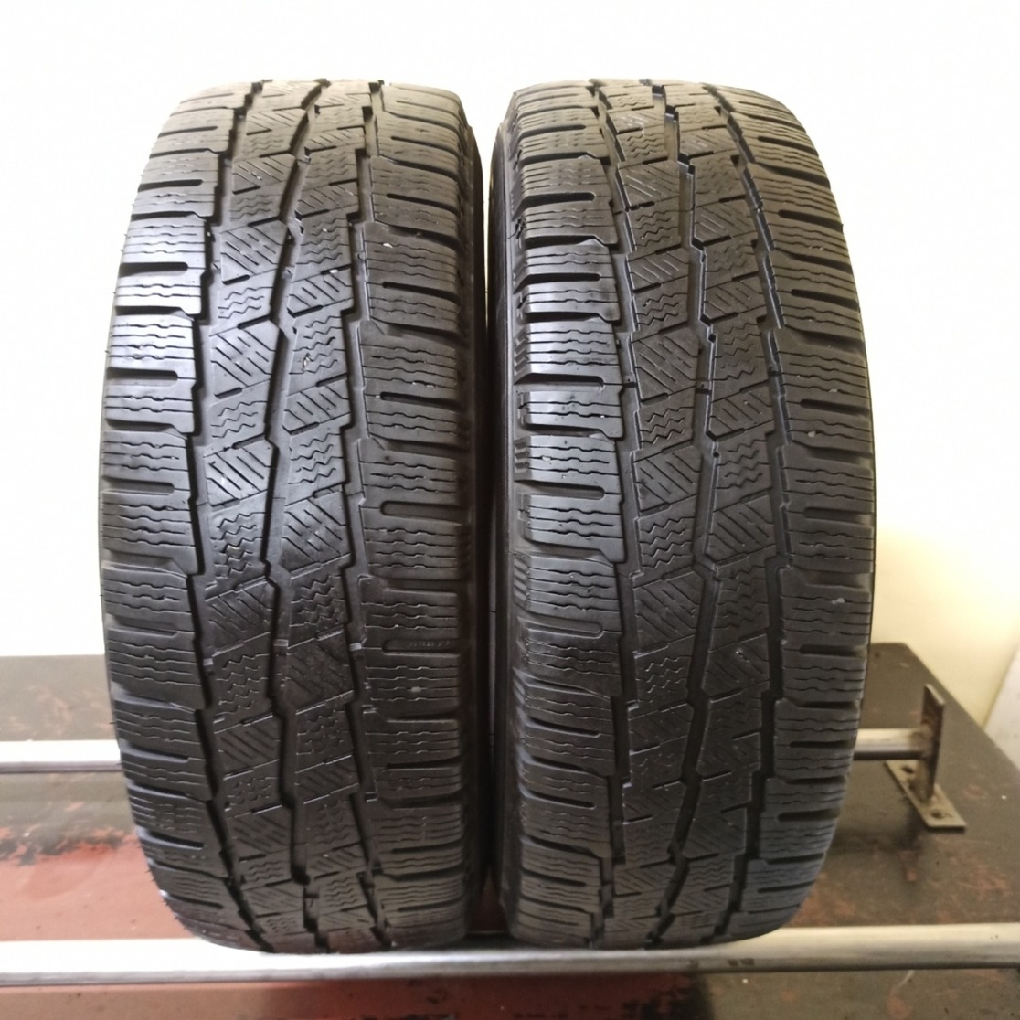 Michelin 215/65 R16C 109/107R 6-6,5mm