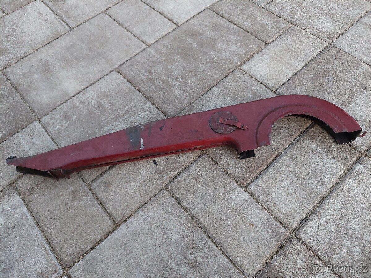 Jawa CZ 175 kyvacka - kryt retezu