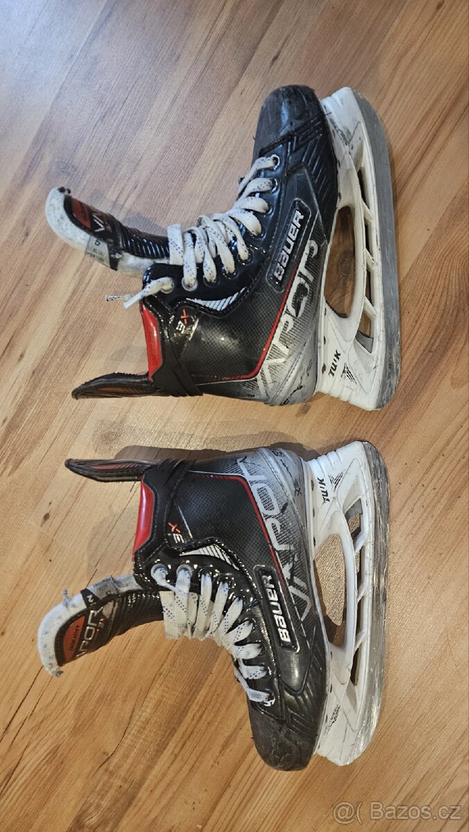 Brusle Bauer Vapor 3X vel. 5 (38.5)