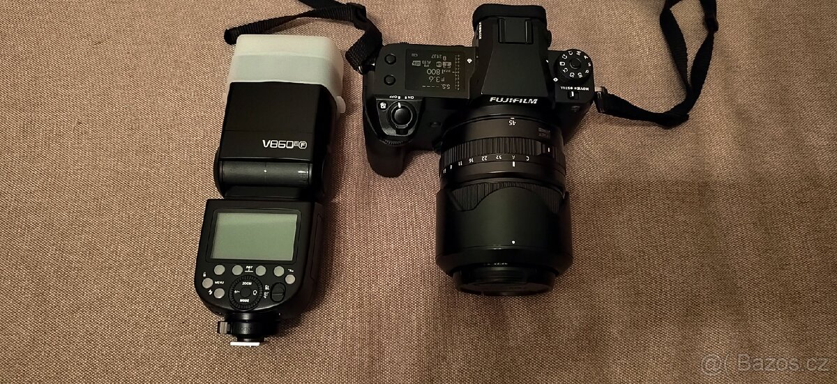 Fujifilm GFX 100S
FUJIFILM 45mm F/2.8 R WR GF