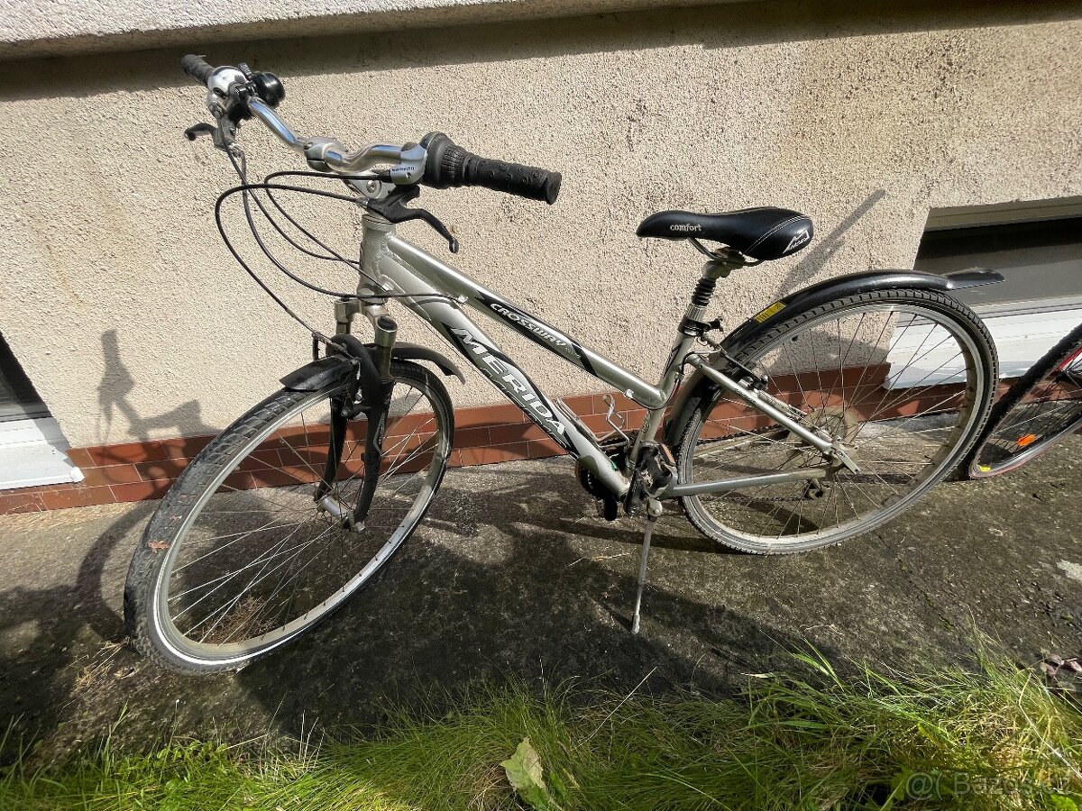 Starší Kolo MERIDA CROSSWAY (Dámský Rám)