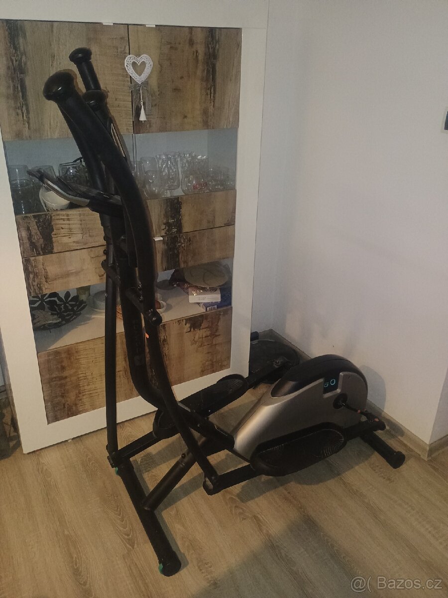 Eliptický trenažér Domyos