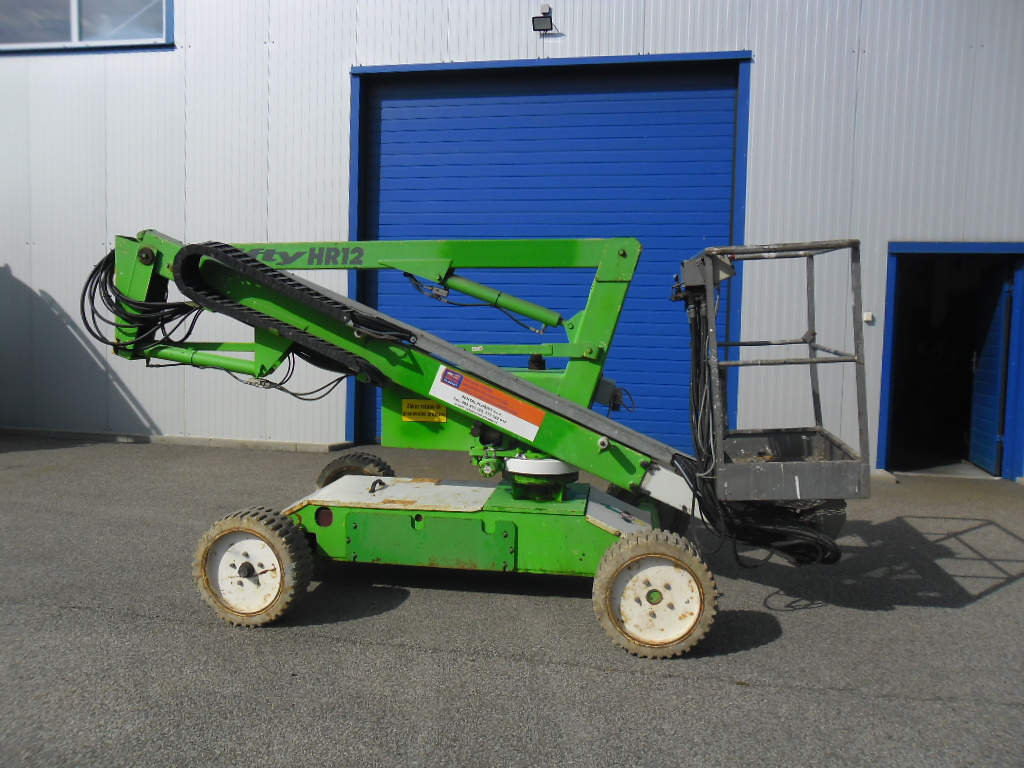 Kloubová pracovní plošina Niftylift HR12