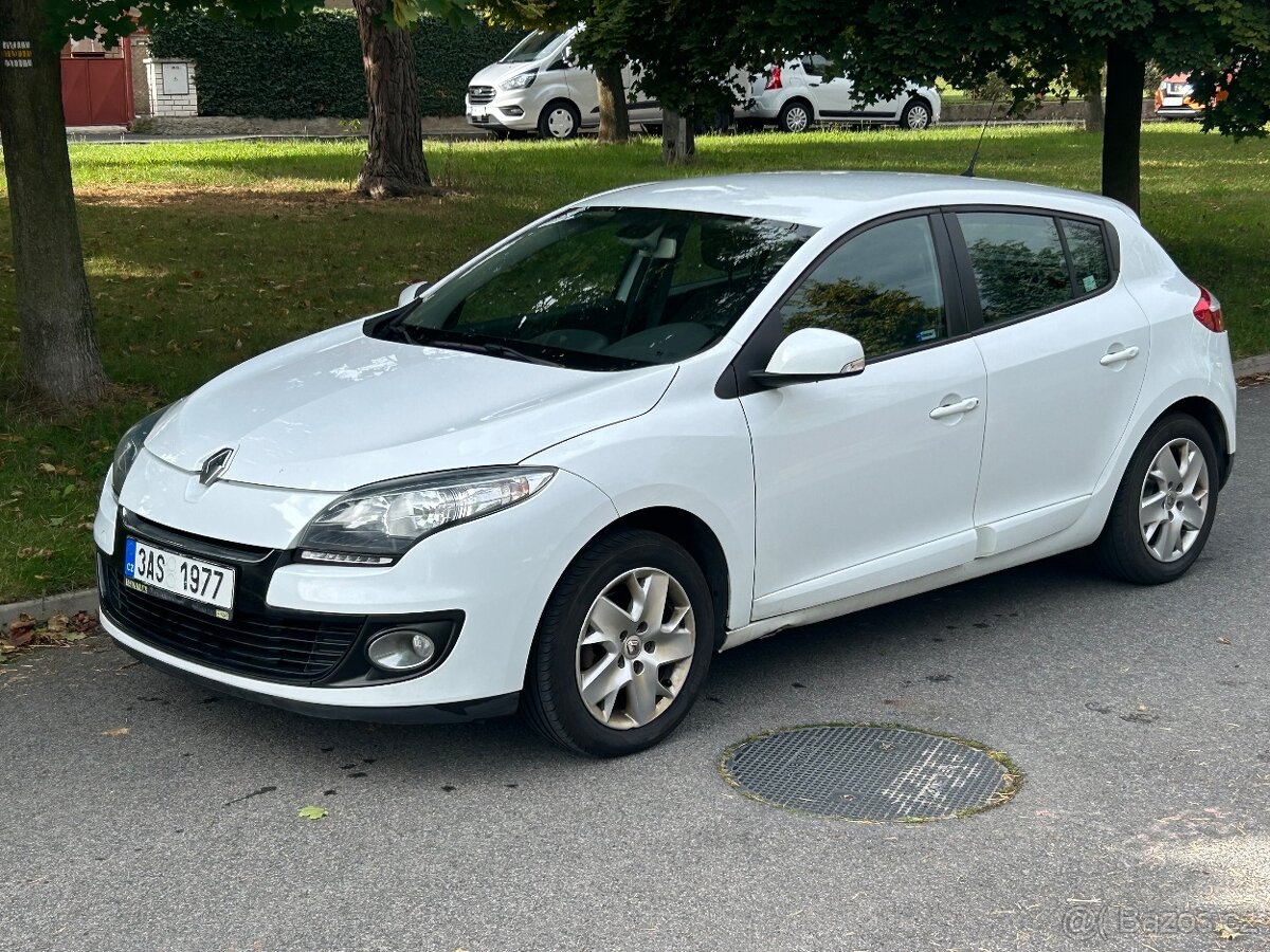 Renault Mégane 1.6 74kw r.v.2013 ČR 1maj, po servisu 40000kc