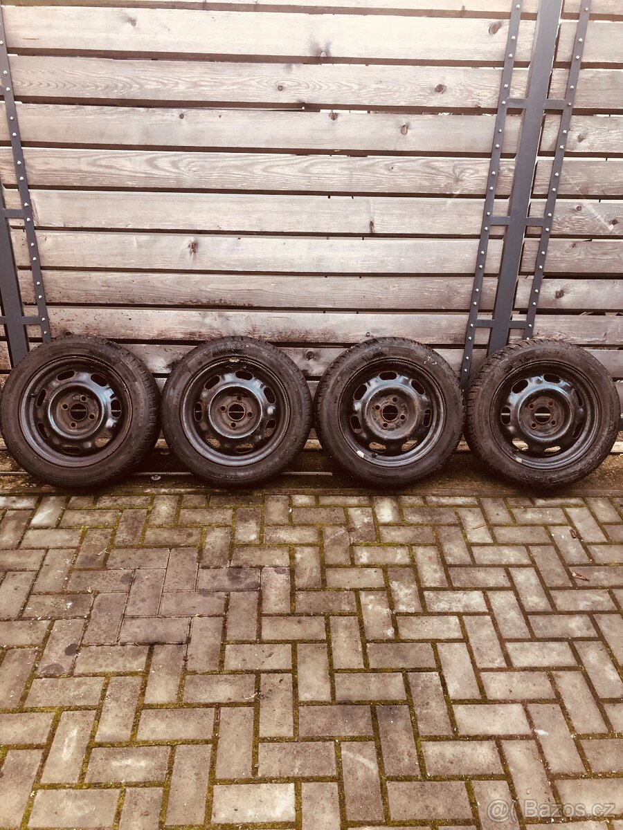 14 " plechový disk 4x100 6Jx14H2 ET43, zimní pneu 185/55/14