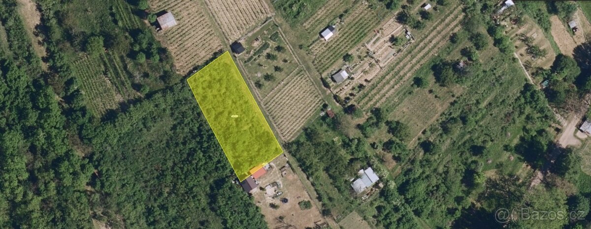 Hustopeče u Brna (1 025m2)