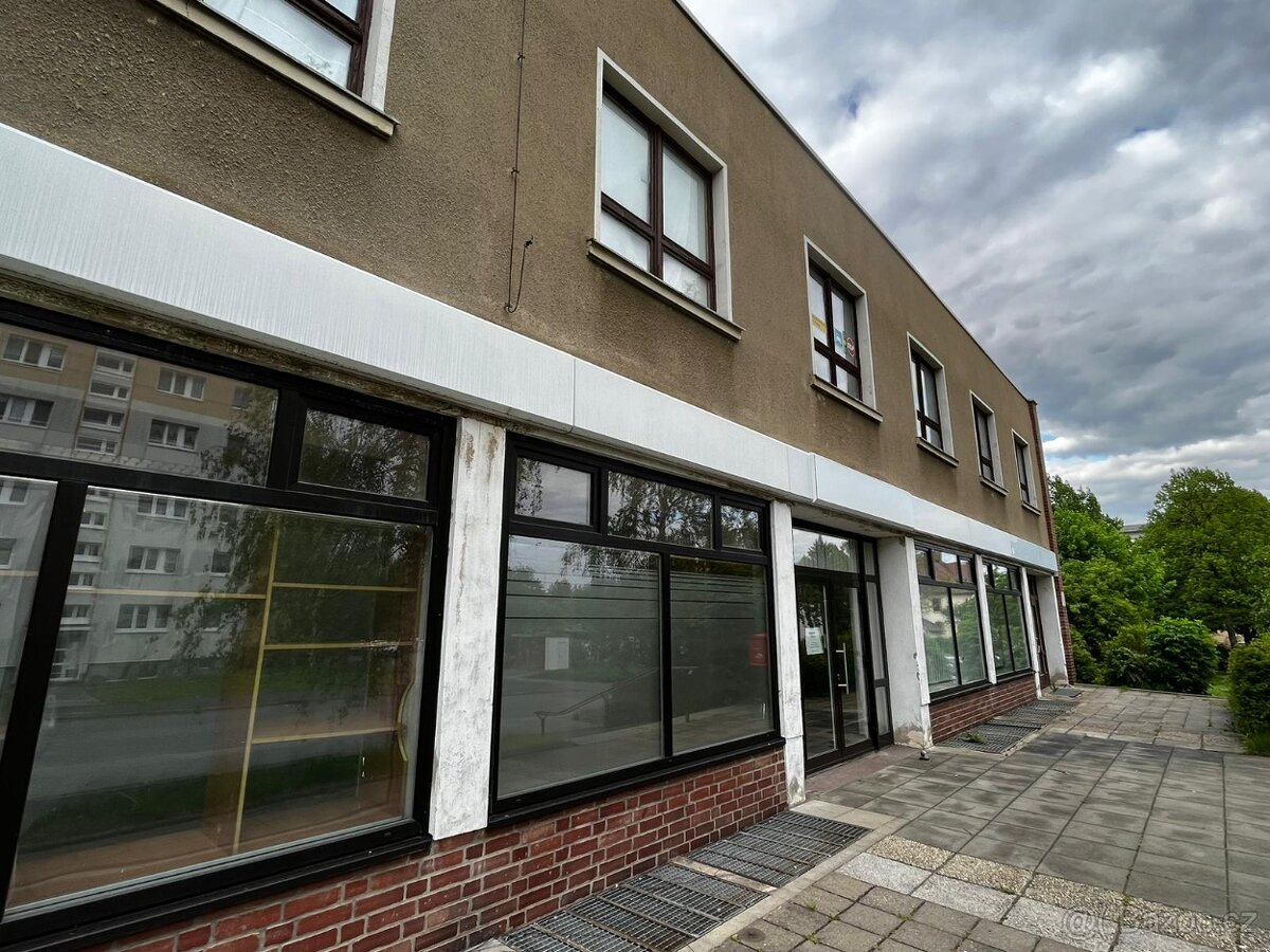 ZITAVA-Pronájem posledního obch.prostoru v přízemí 71m2