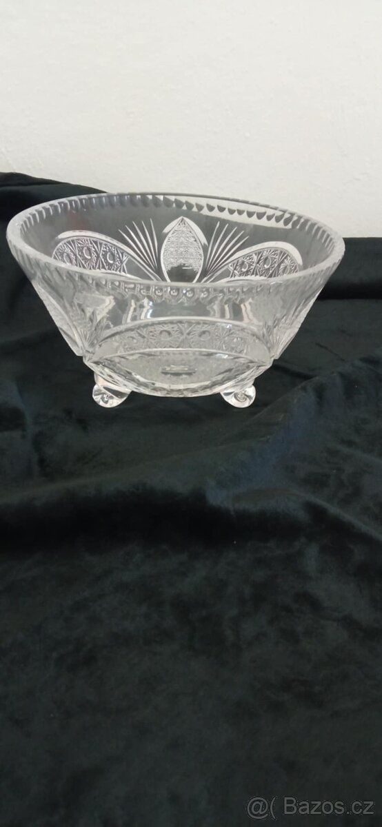 Křišťál doza na nožkách