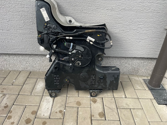 AdBlue nádrž VW Crafter / MAN TGE