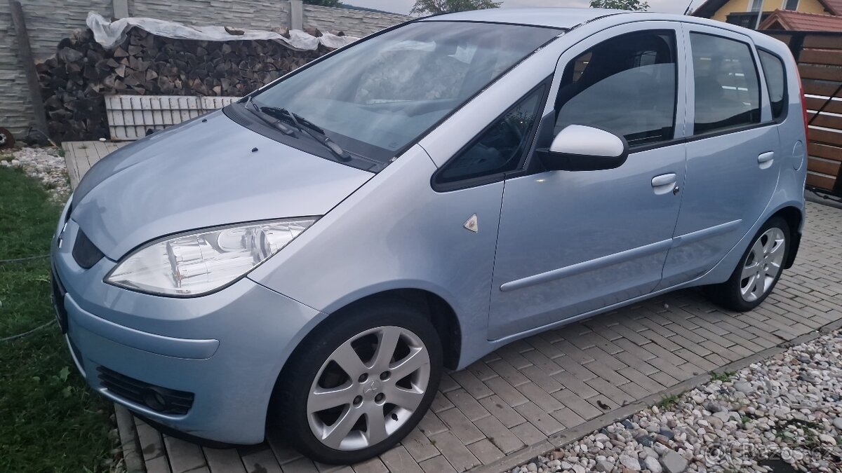 Prodam dily na  Mitsubishi Colt