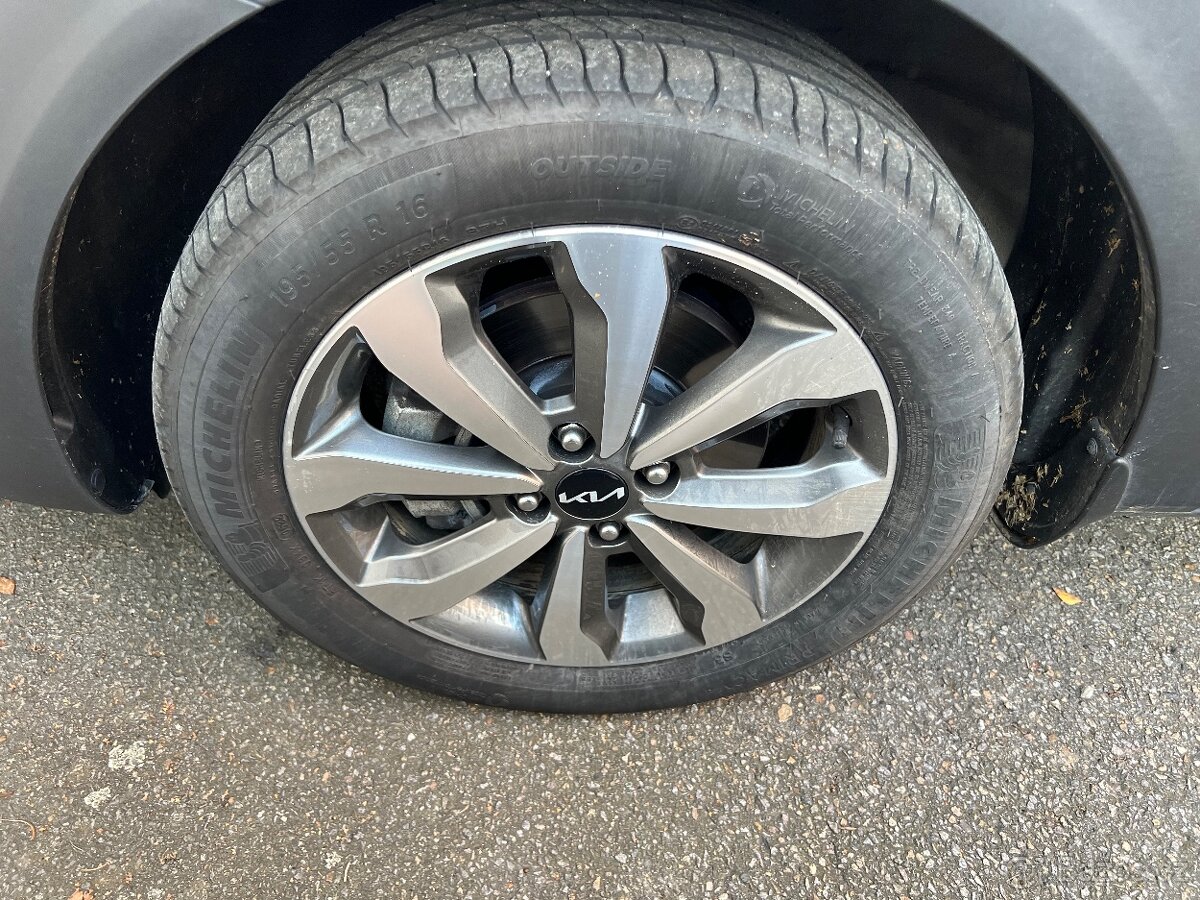 Michelin 195/55 R16