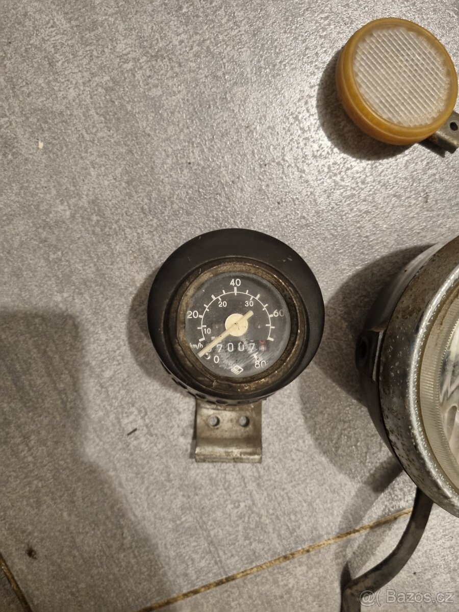 Tachometr babetta 210