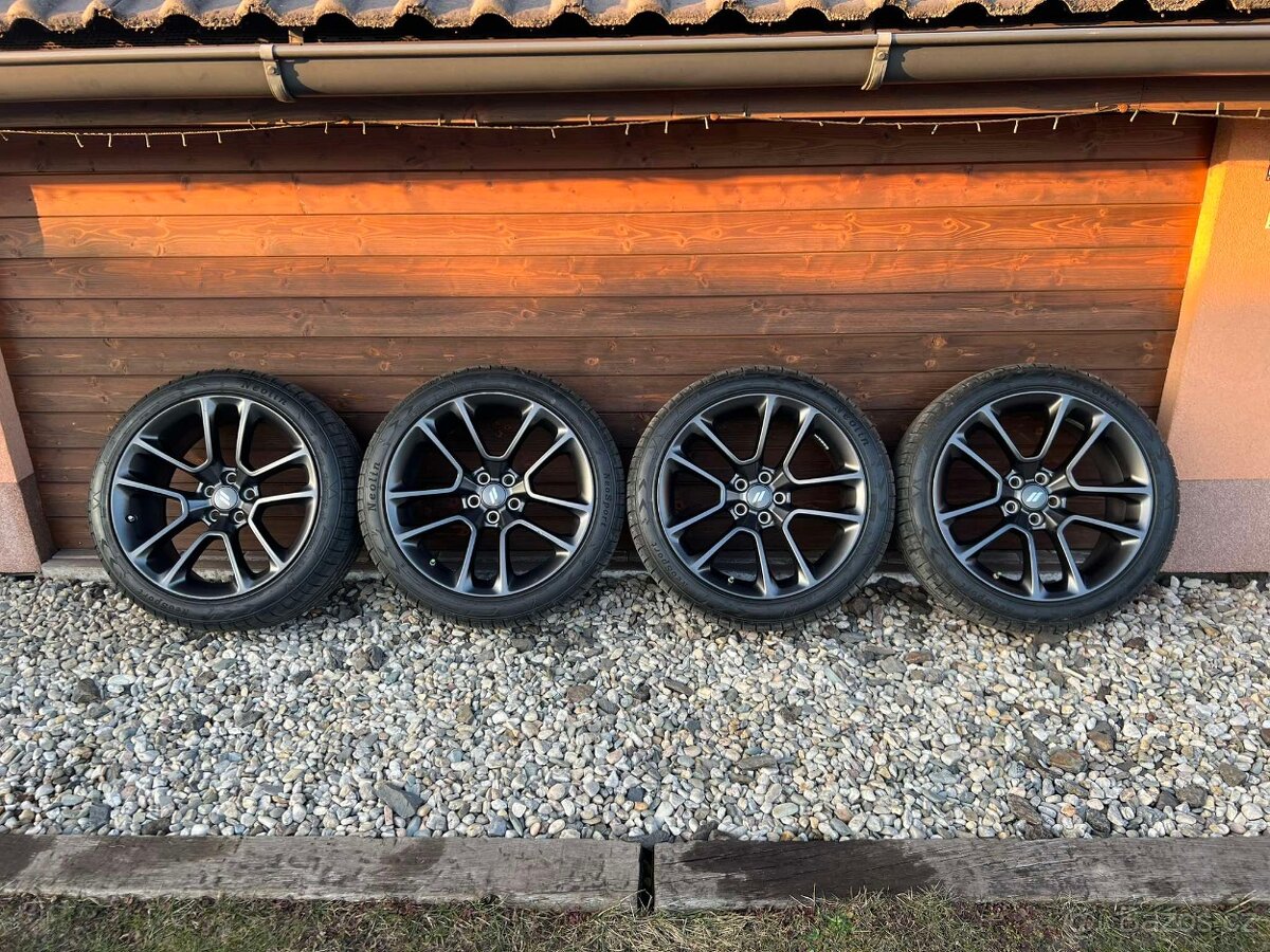 orig. alu kola Dodge Challenger R20 245/45/20