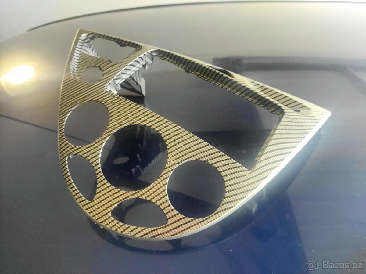 Středový panel Focus MK1