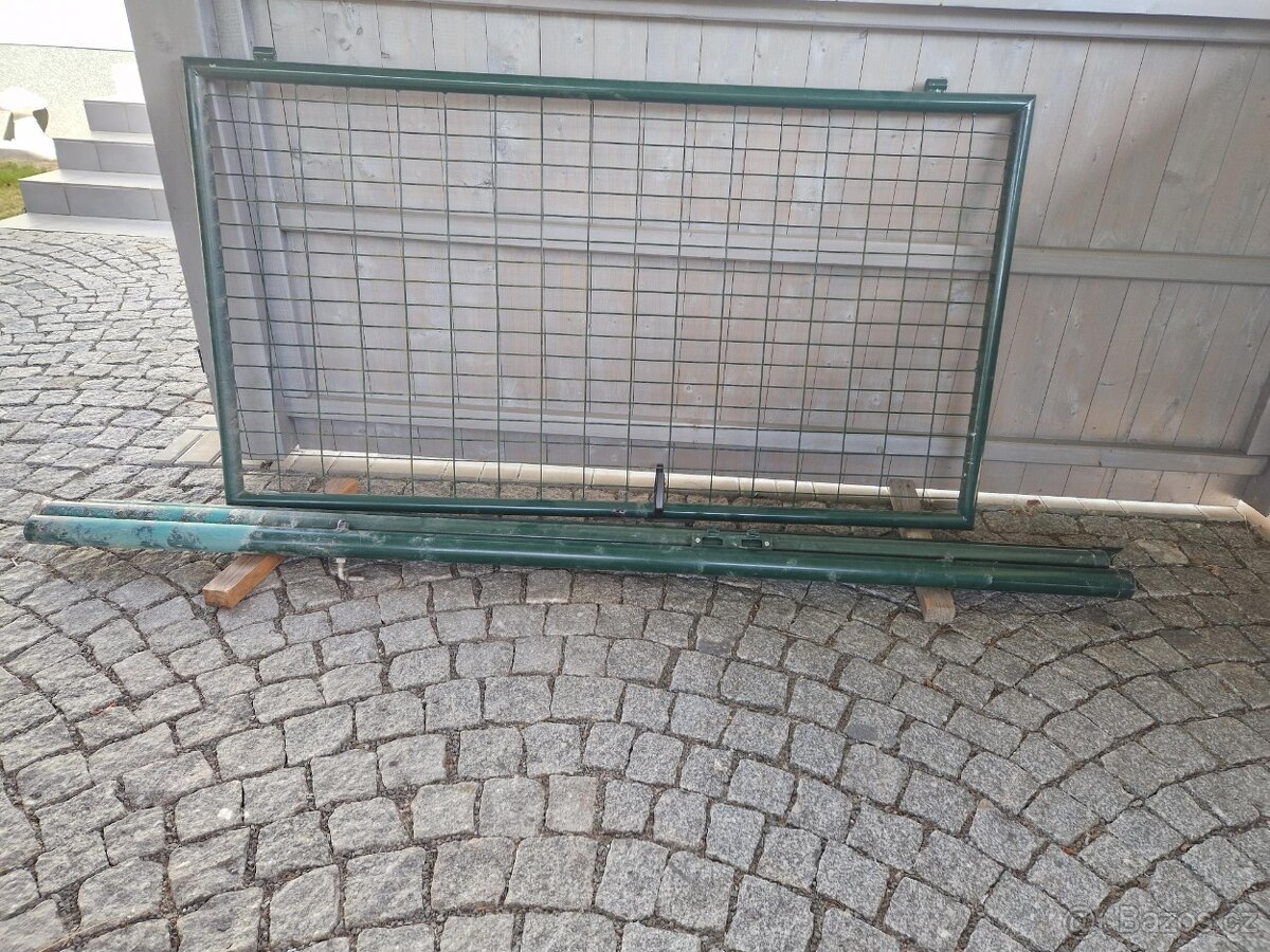 2x Zahradní branka 170cm se sloupky