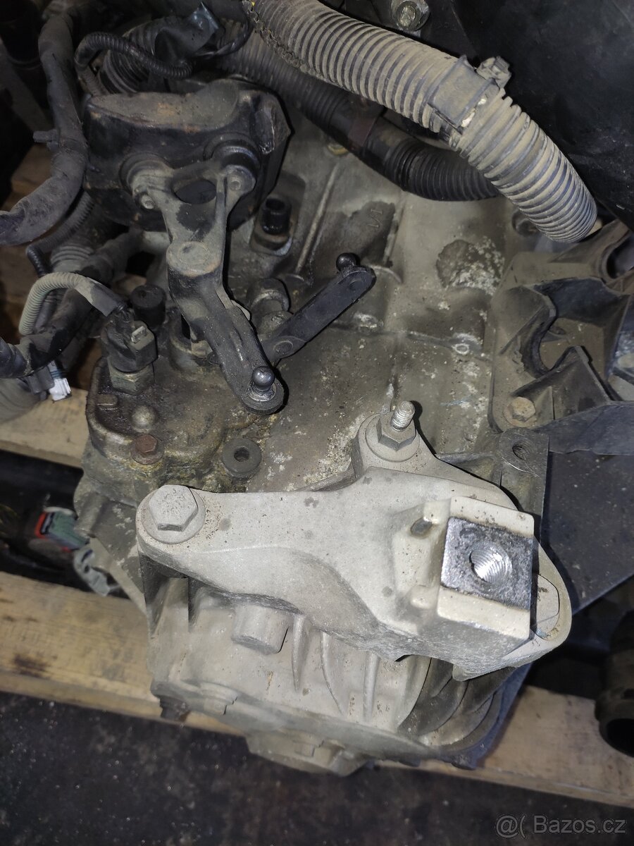 PŘEVODOVKA VOLVO S40 II V50 2.0D 100kw 4M5R7002CD