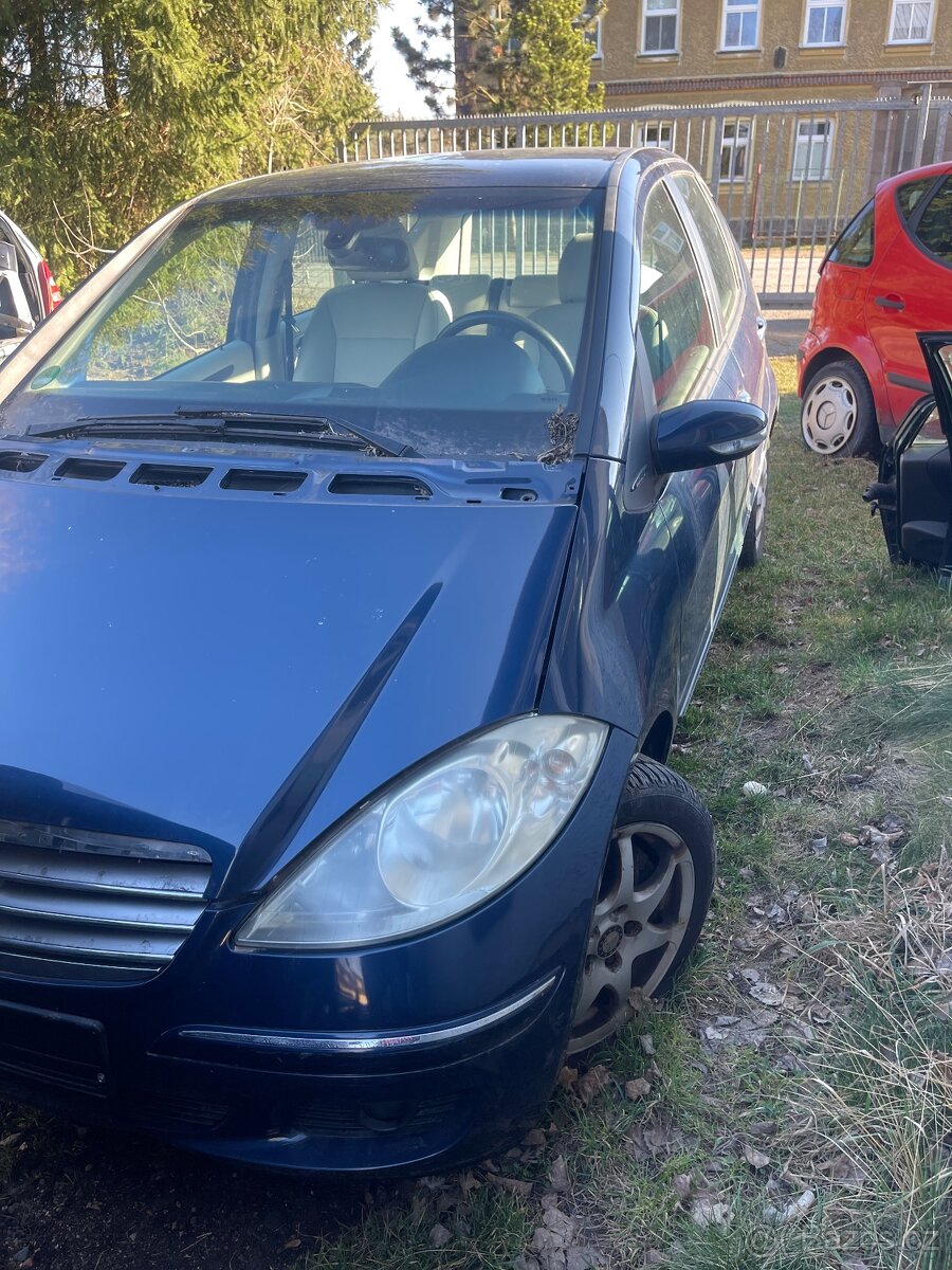 Mercedes benz A169