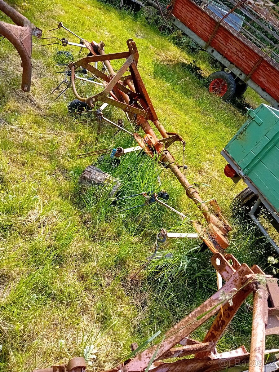 Zetor obraceč sena sena