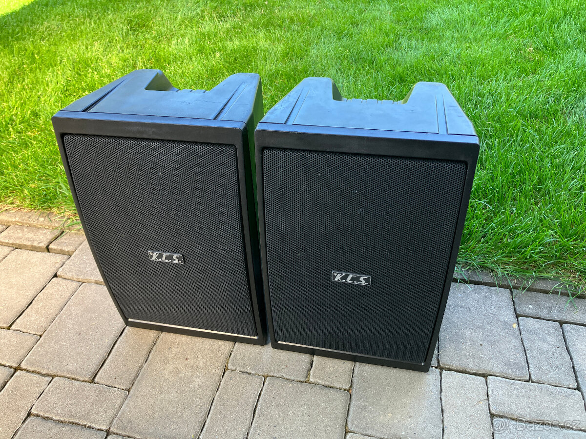 Pár pasivních reproboxů K.C.S. SR-8/2 150W RMS