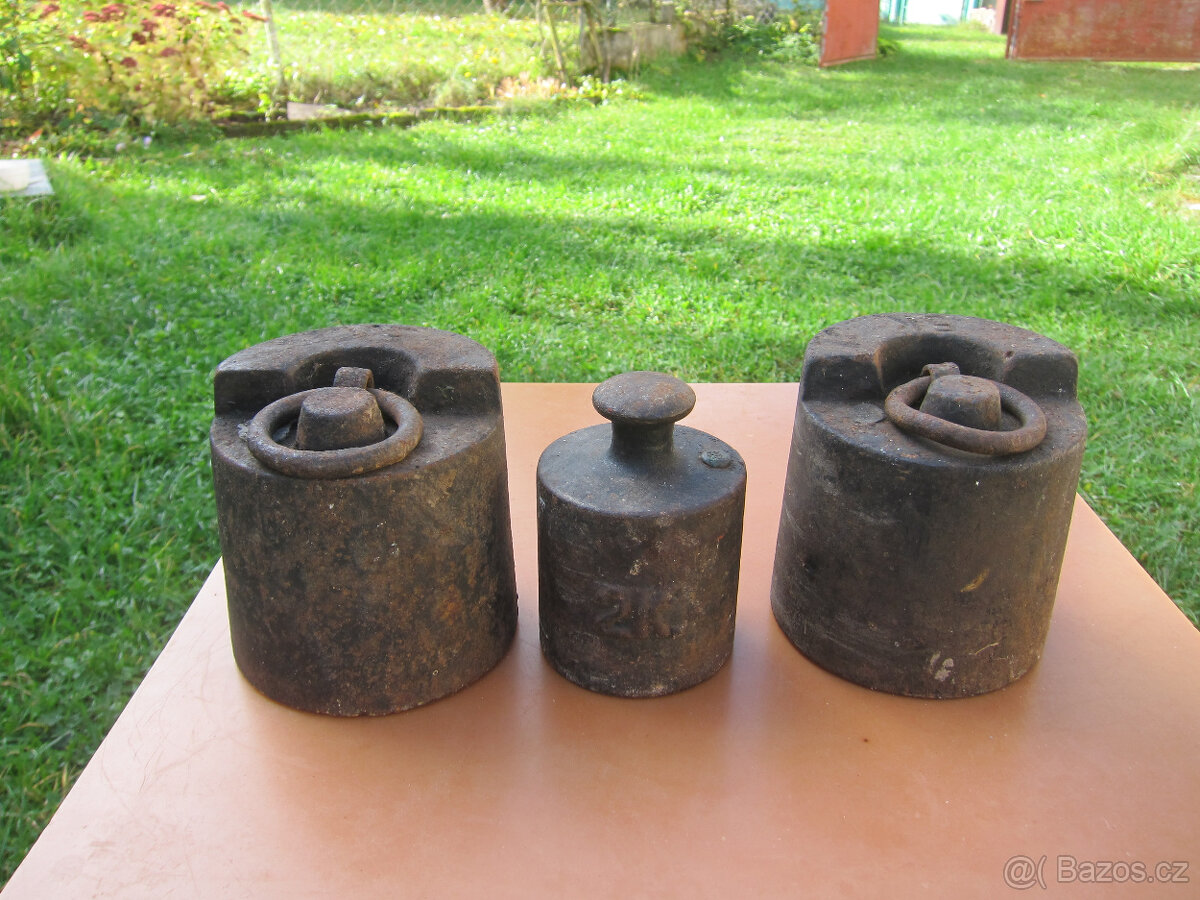 3x KUPECKÉ ZÁVAŽÍ