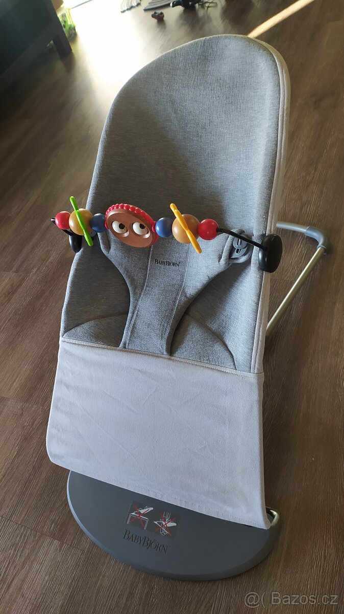 BabyBjörn lehátko Jersey Soft Collection + hrací hrazdička