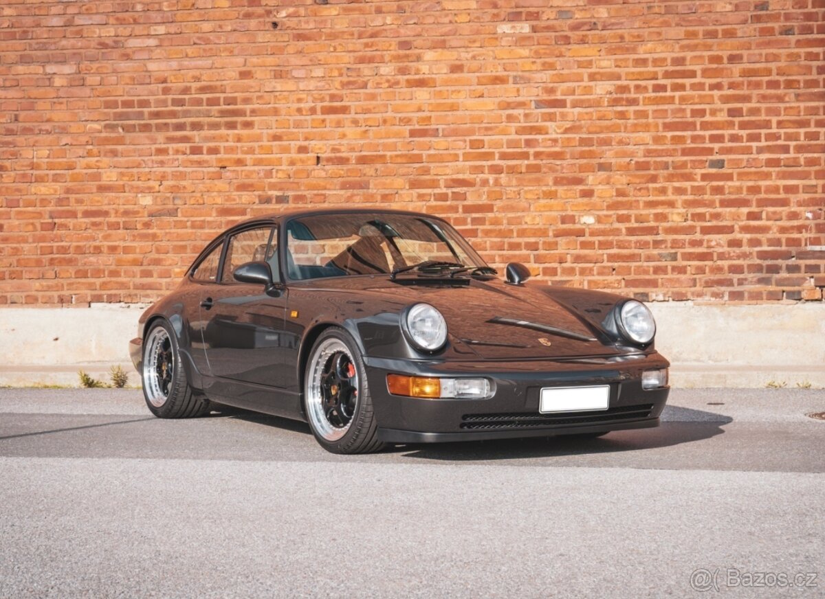 Porsche 911 Carrera 2 (964), r. v. 1992 – 250 koní