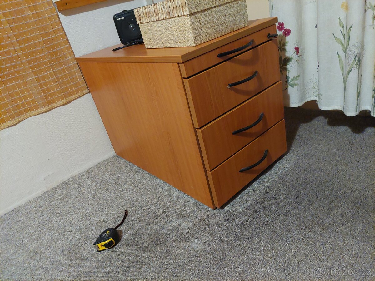 Šuplíčkář za odvoz