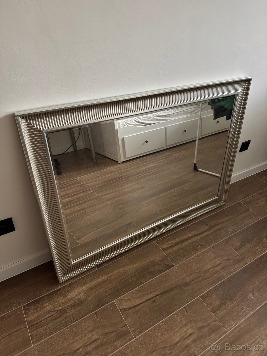 Zrcadlo Ikea