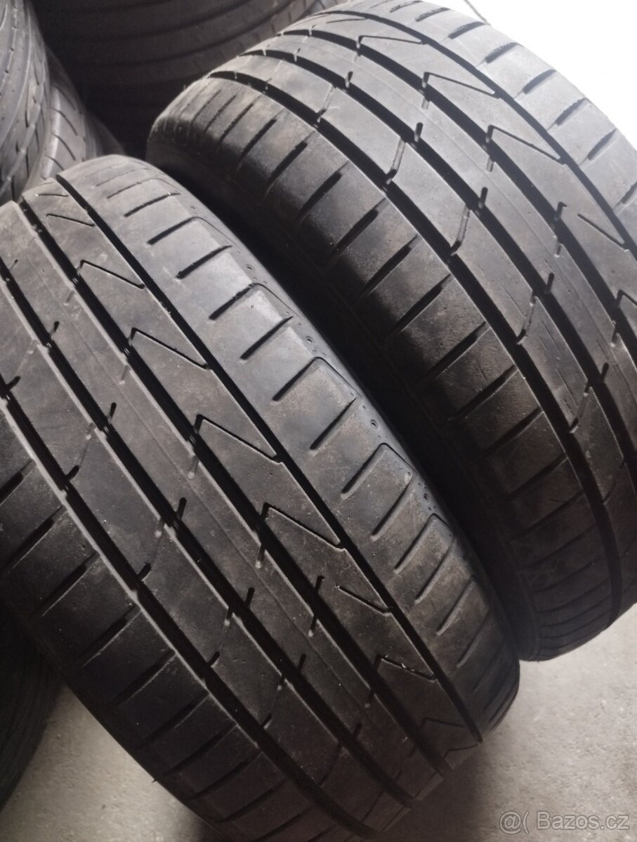 2 LETNÍ HANKOOK 225/50 R17 - PĚKNÉ