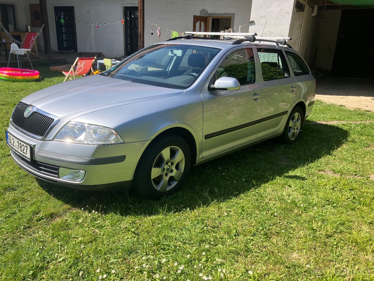 Škoda Octavia II Combi 1.6 MPI 75kW – Ambiente – STK 05/27
