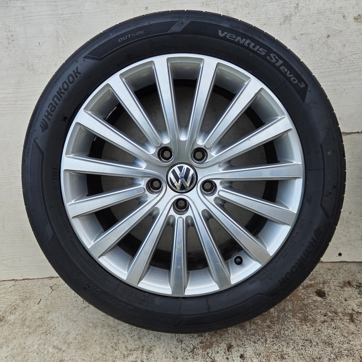VW Canberra 18" 5x120, letní 255/45R18 (T5 T6 T6.1)