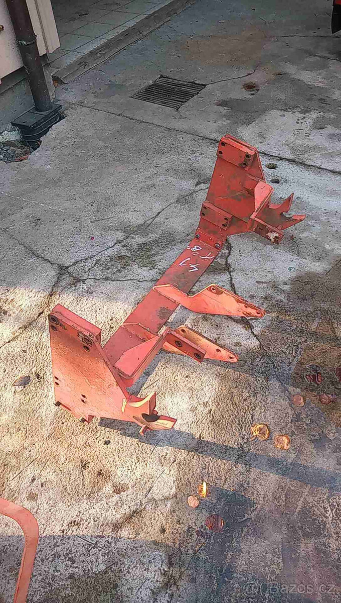 Podvázání na malotraktor Kubota.