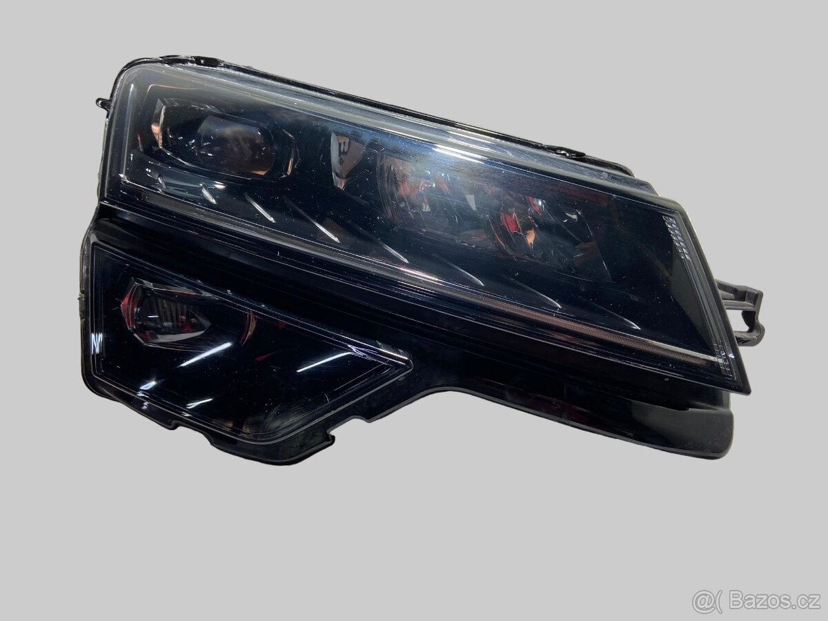 Pravé přední FULL LED světlo Škoda Karoq 2017