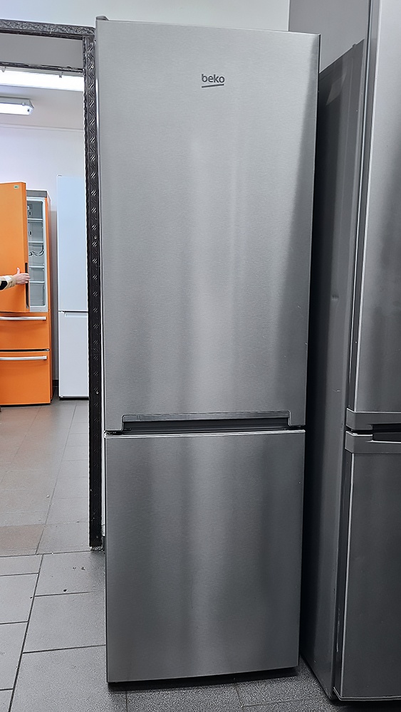 Lednice s mrazákem BEKO, kombinovaná,nerez design