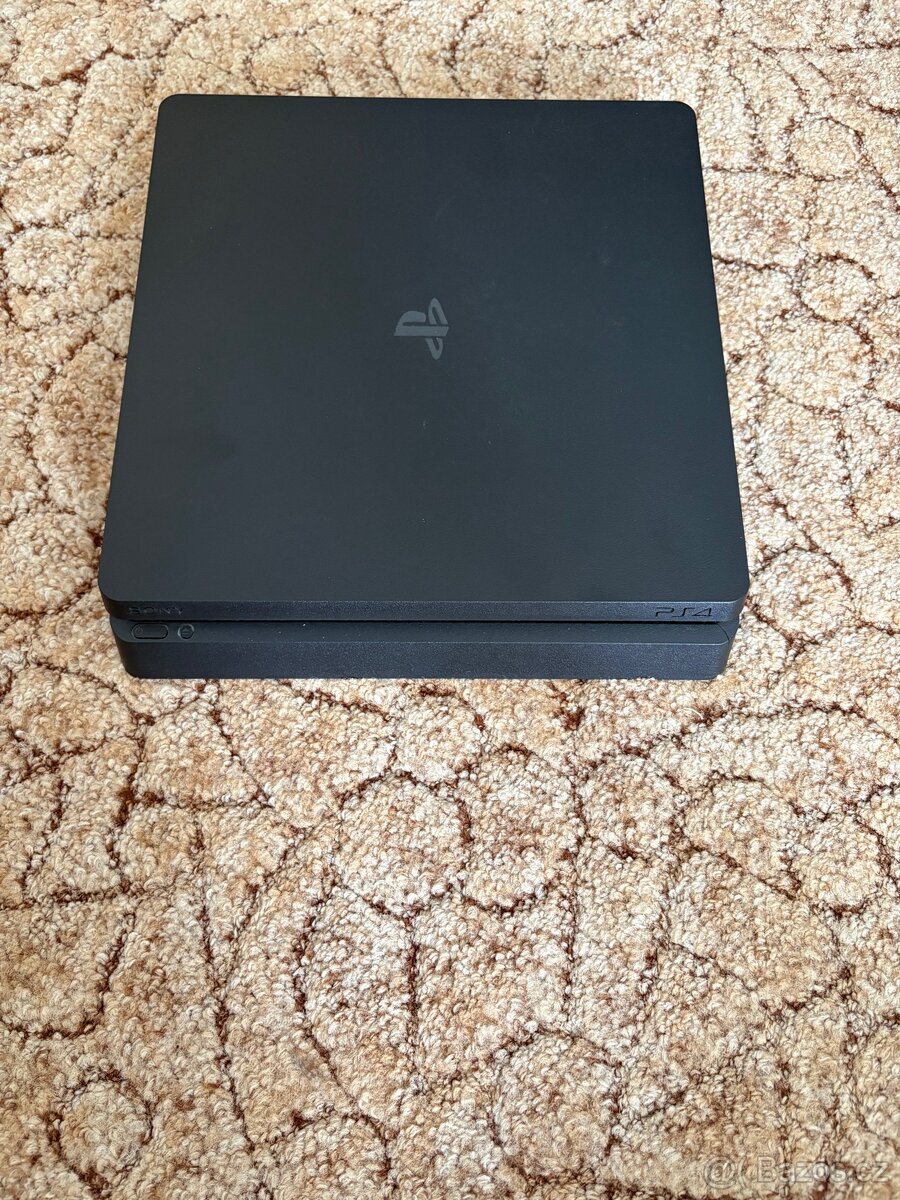 PlayStation 4 + hry k tomu