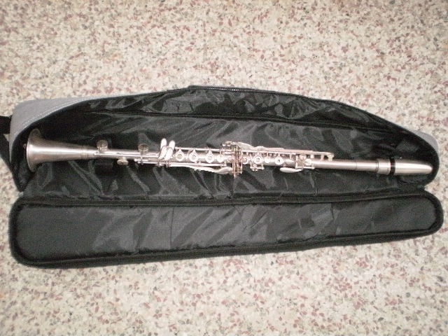 Kovový klarinet SILVERTONE - USA